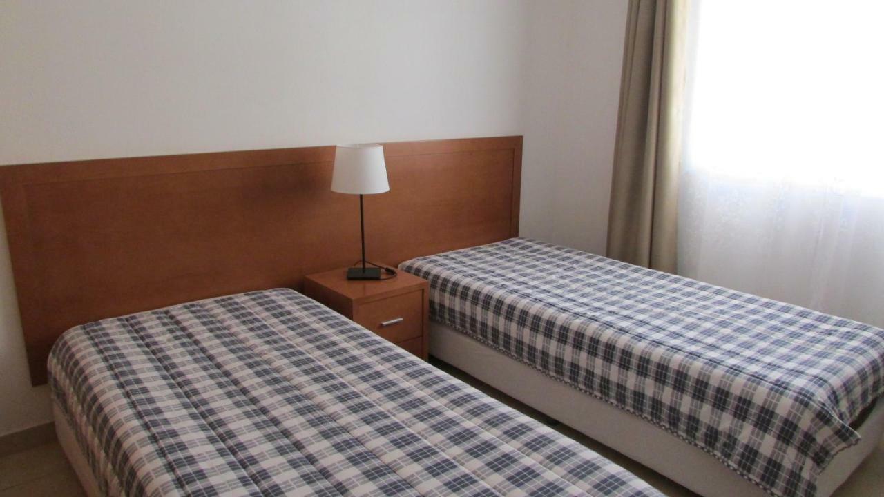Apartamentos Cabrita オーリョス・デ・アーグァ エクステリア 写真